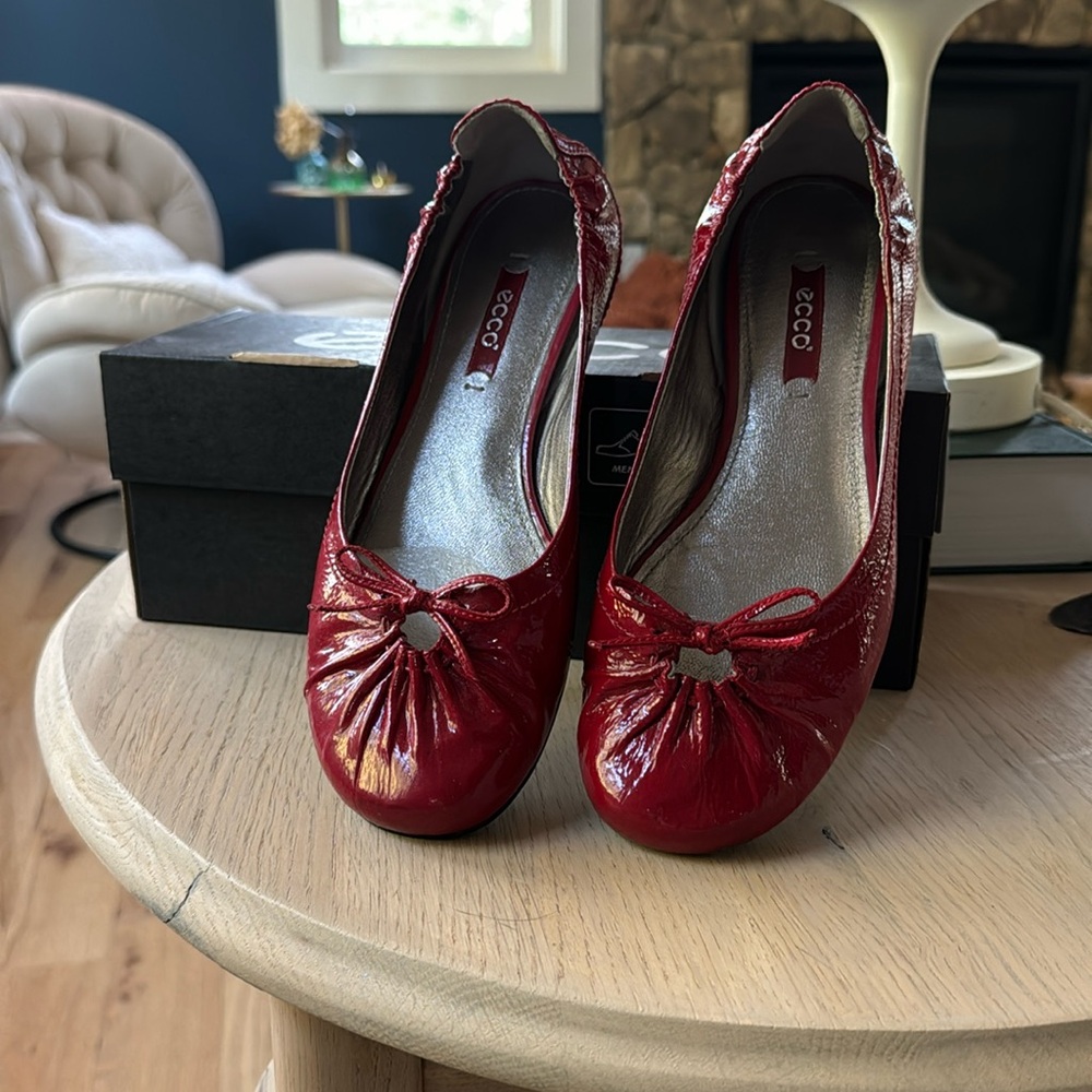 Ecco Brand New Never Worn Red Flats
